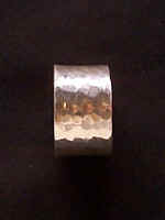 Full-Band Ring